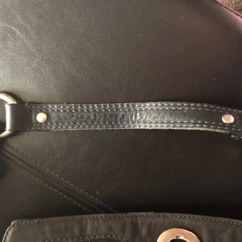 Coach Purse - Picture 6 of 8